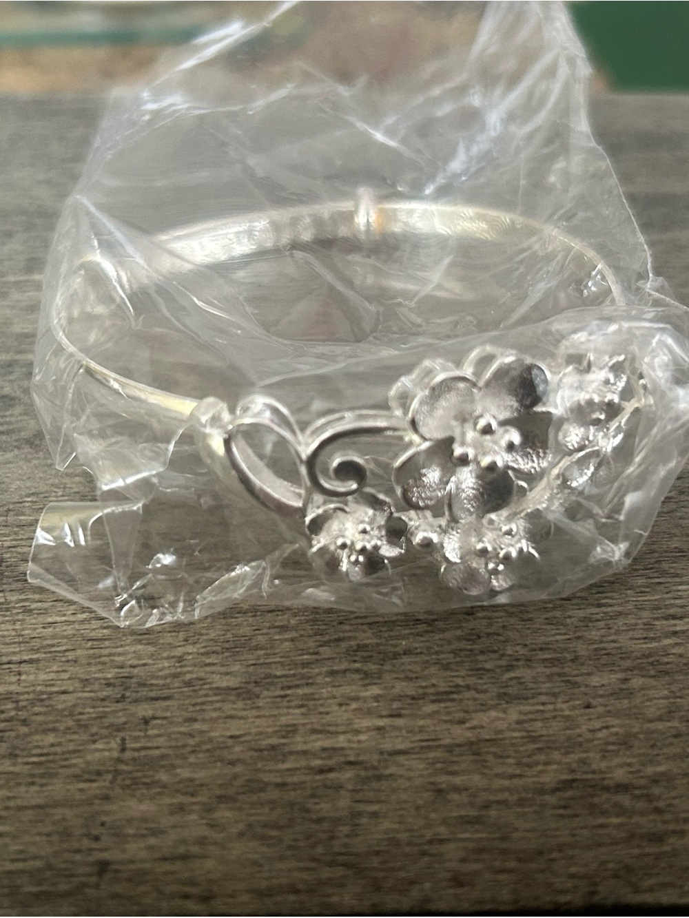 Silver Floral Women's Bangle Bracelet